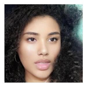 Meet your Posher, Anngela